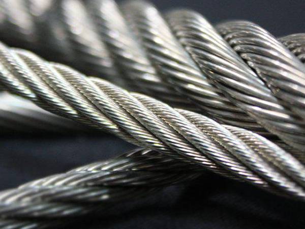 100FT 1/4 Inch Stainless Steel Cable Kit - 6400lb Strength With Turnbuckles & Hardware